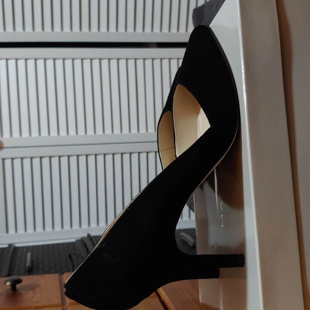 Marc Fisher heels size 9